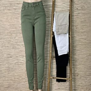 caprices-moda-aviles-pantalon-vaquero-verde-militar-01
